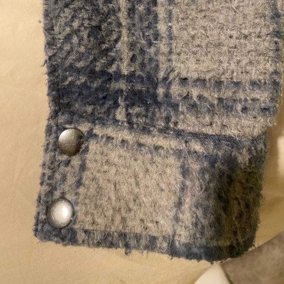 Plaid blue/grey shacket - Picture 4 of 5